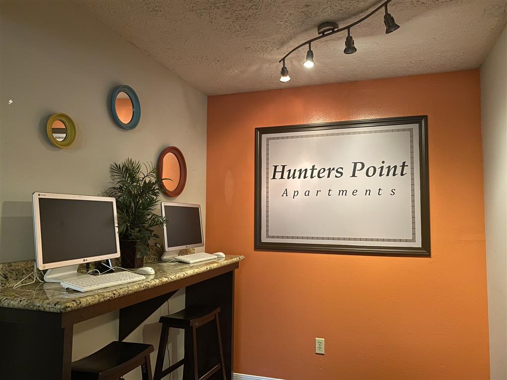 Hunters Point Apartments Image 11