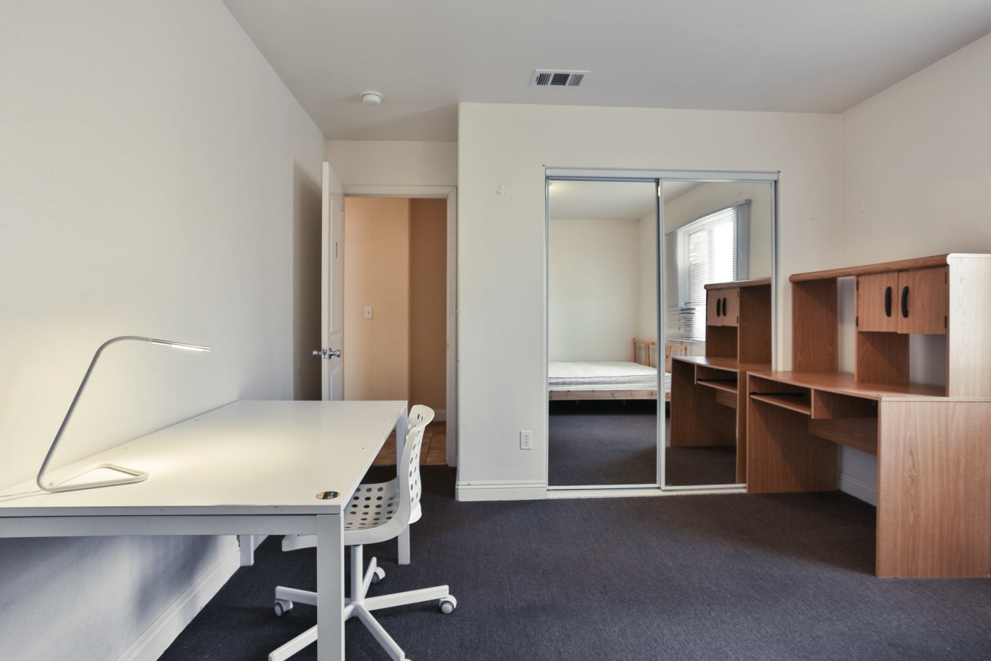 1374 W 35th Place - Co-Living Image 9