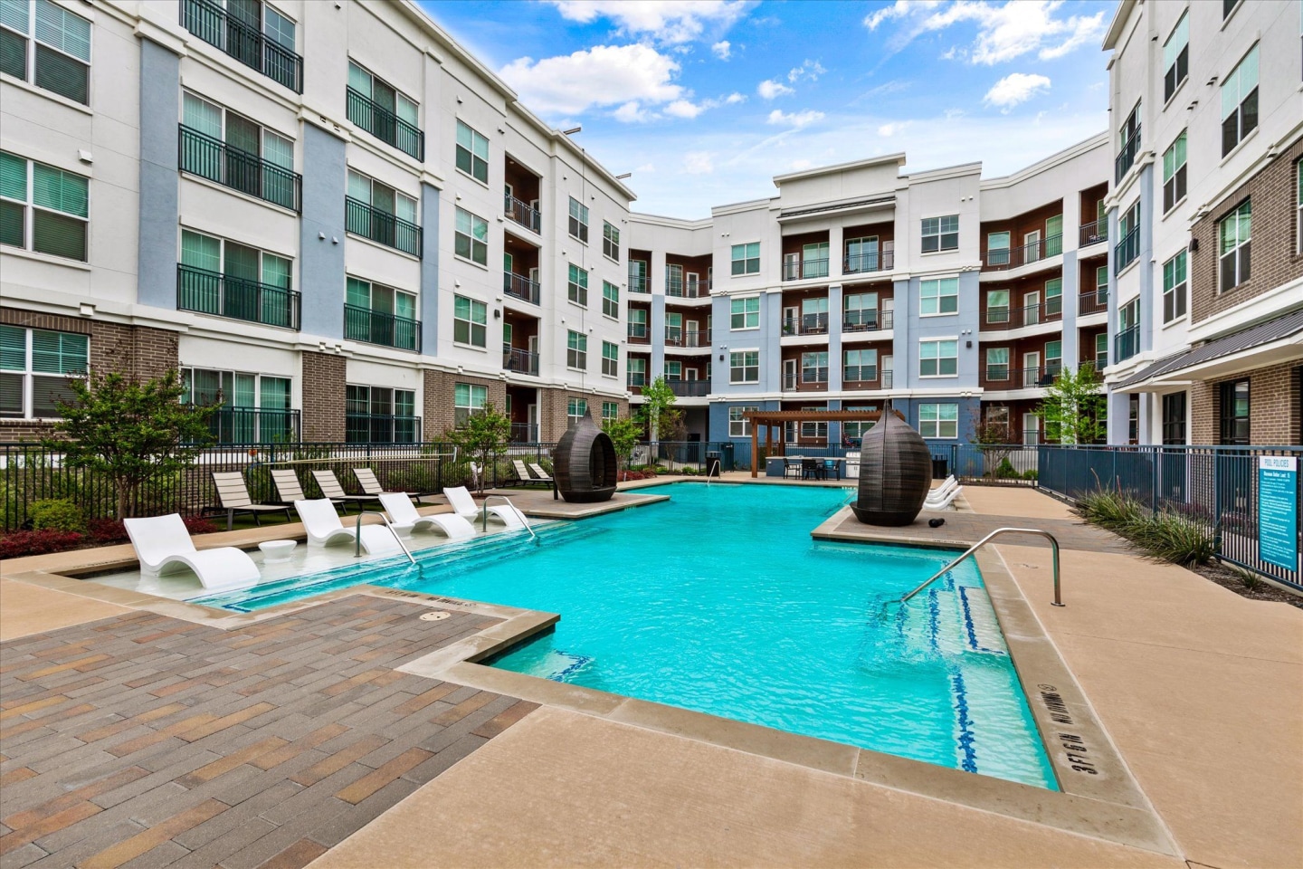 Shoreview Flats Image 36