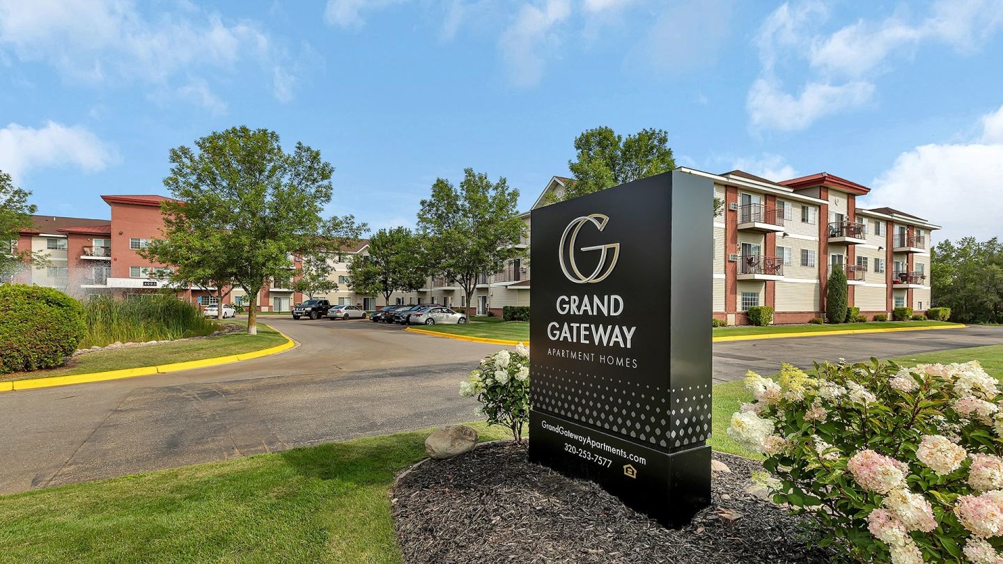 Grand Gateway Apartment Homes Image 21