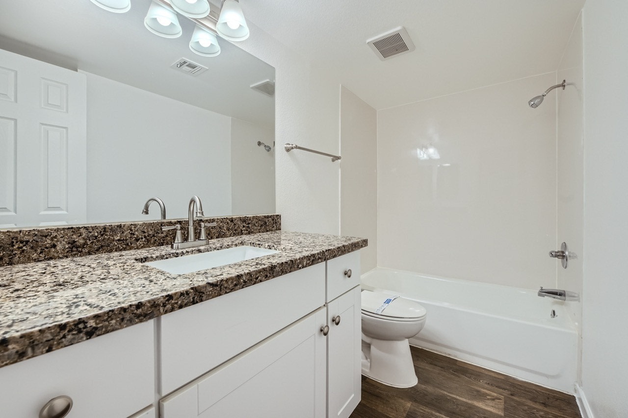 Rise Desert Cove Image 18
