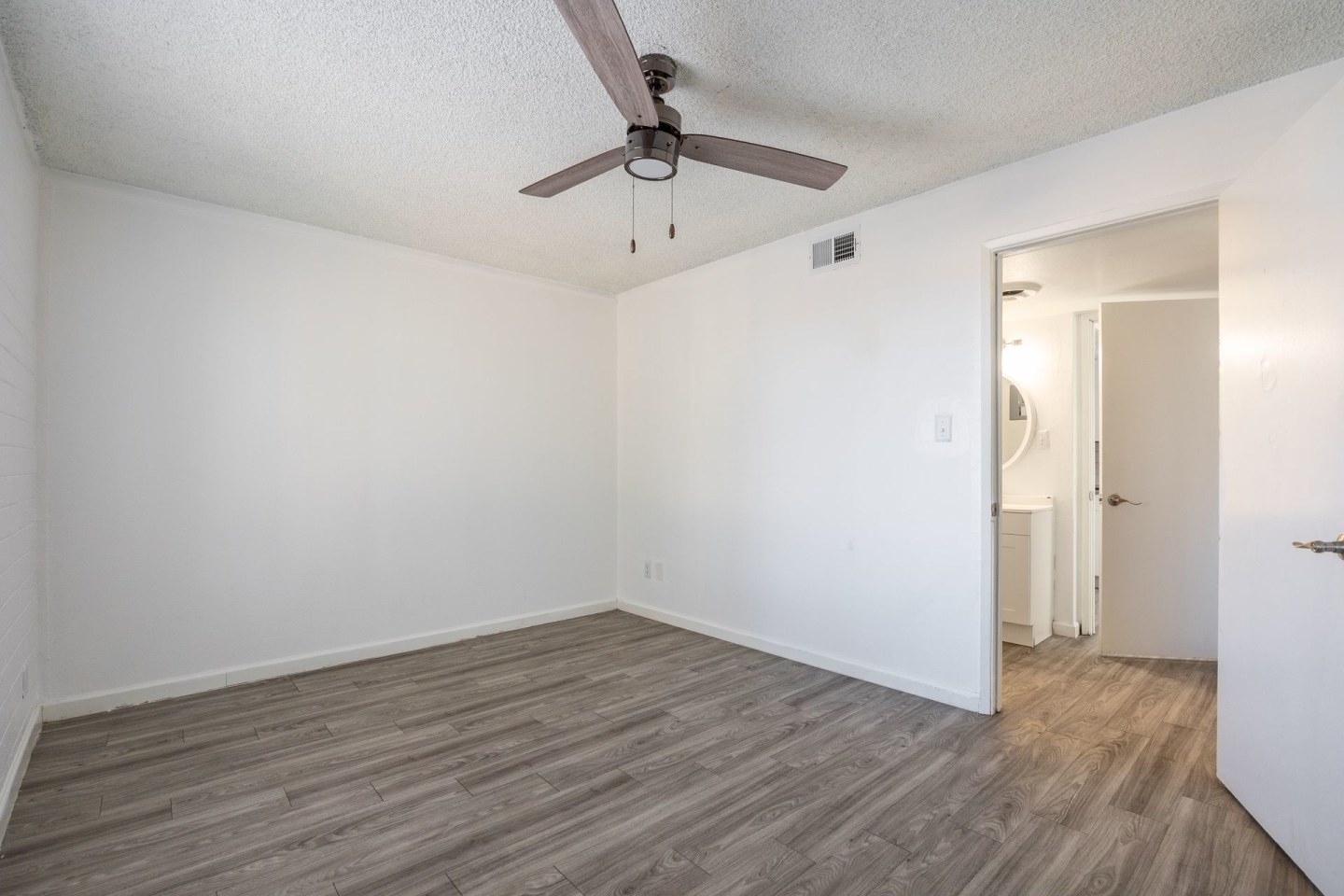 Park West Apartments Image 6