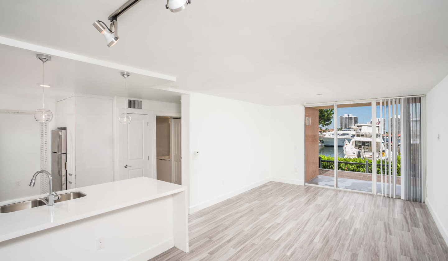 Waterways Village Apartments Image 11