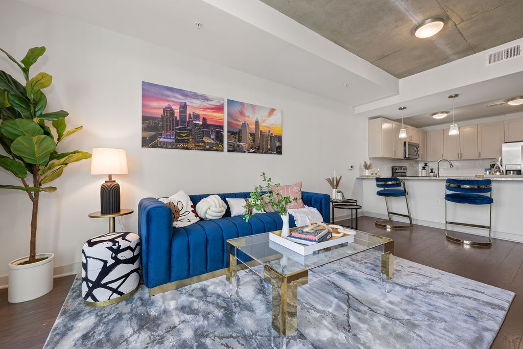 Skyhouse Uptown North Image 12