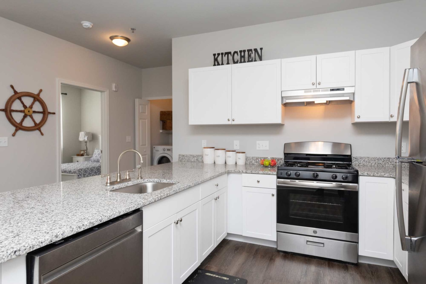 The Residences at Harbor Landing Image 11
