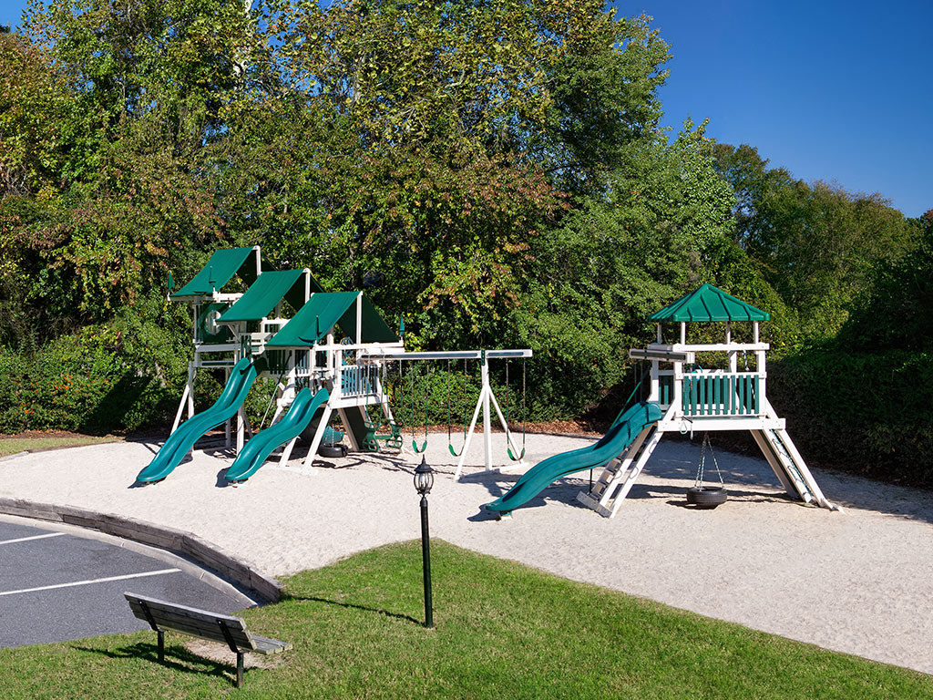 Holly Point Apartments Image 25