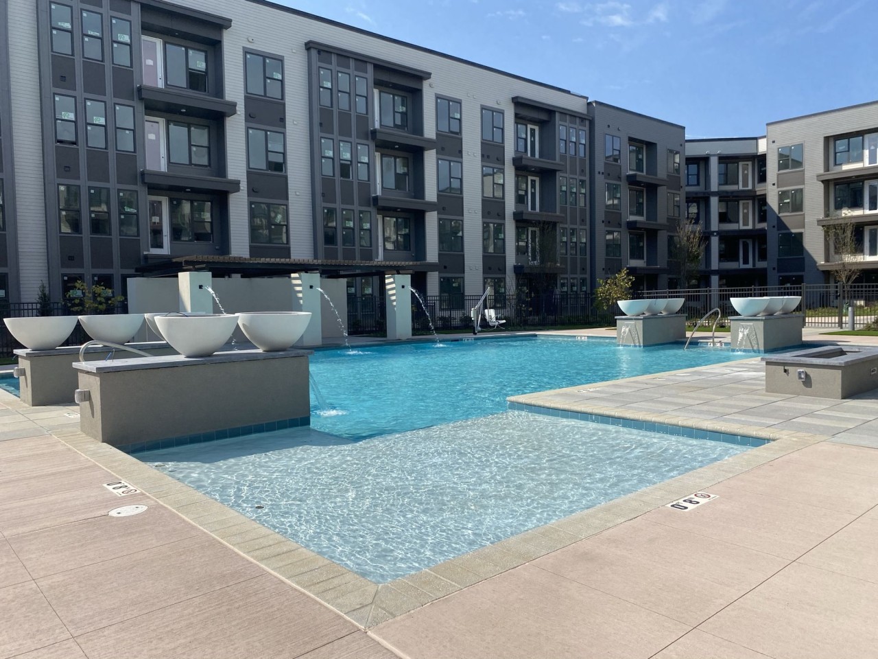 555 Flats Image 15