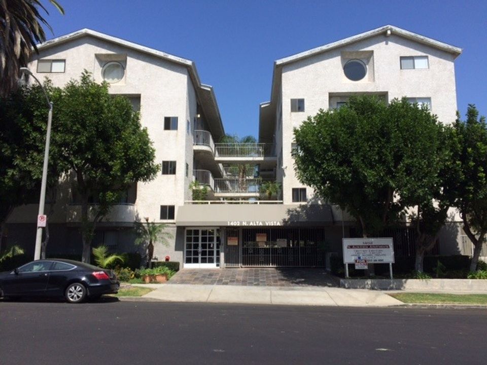 1402 N Alta Vista Blvd Image 1