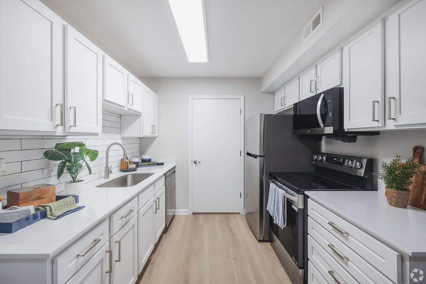 The Collins Apartment Homes Image 1