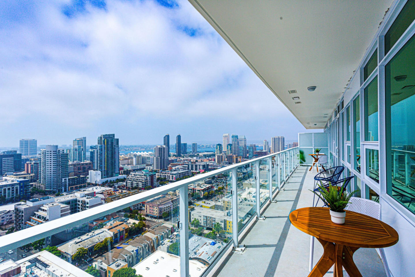 Broadway Towers Image 9