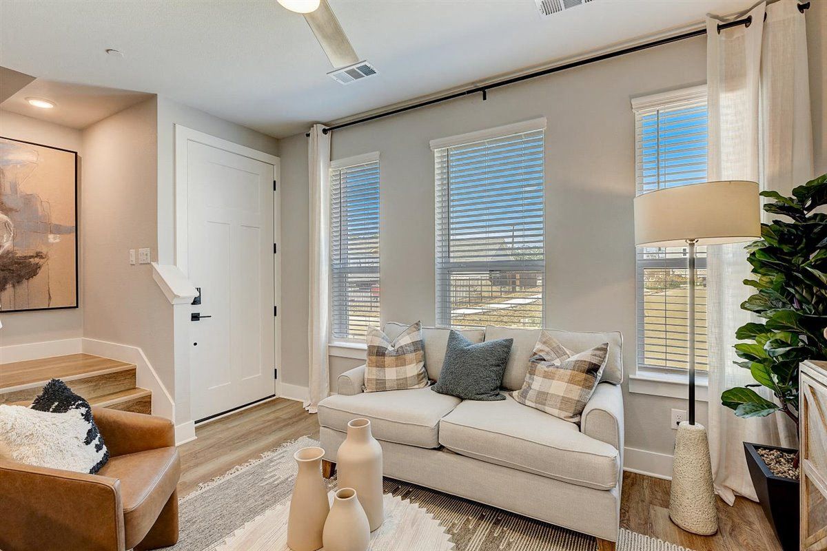 Carmel Villas Image 33