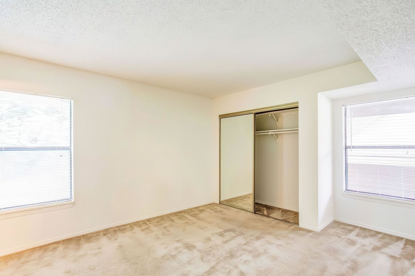 Dylan Apartments Image 38