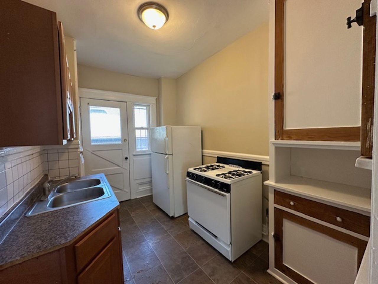 1704 E Locust Street Image 7
