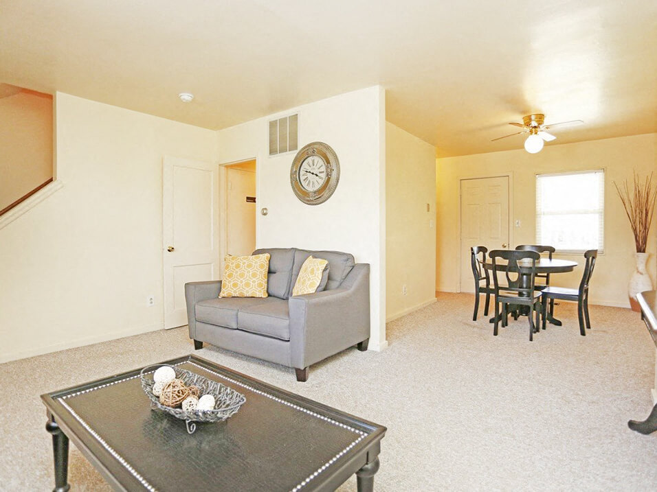 Golfview Village Image 2