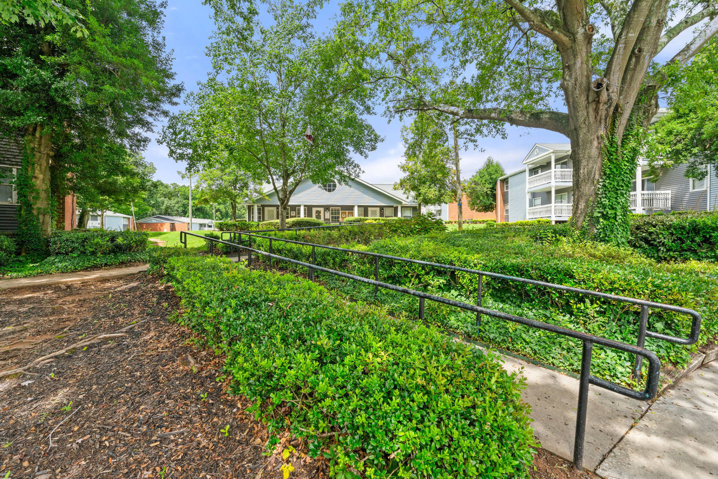445 Cleveland Image 31