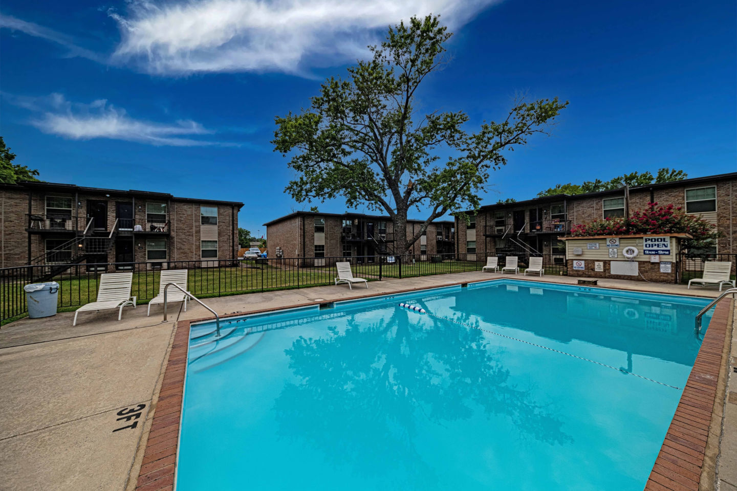 Condos at the Villager Image 29