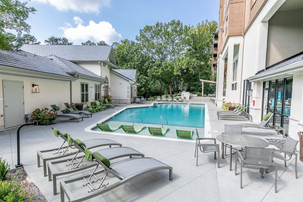 1401 West Paces Image 18