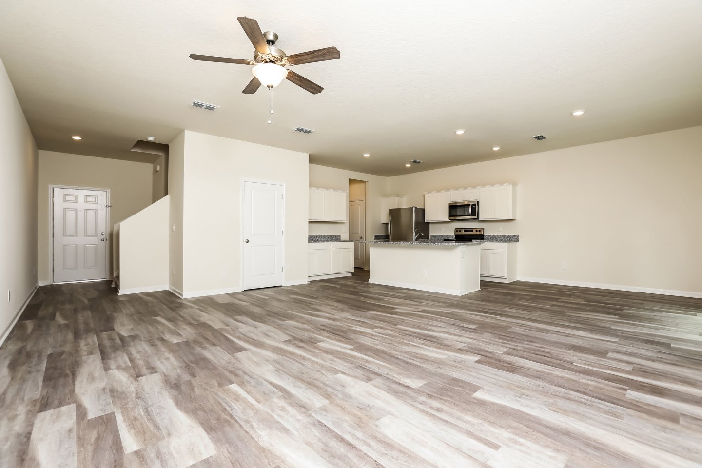 Lincoln Oaks Image 10