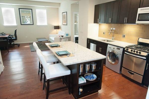 1430 W Image 3