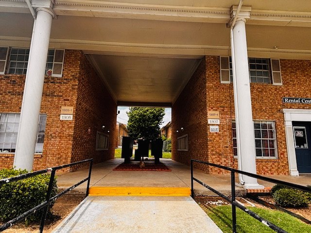 Heritage House II Image 2