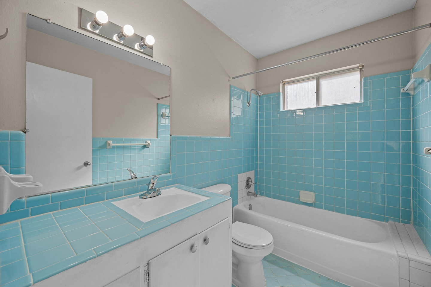 Enfield Court Apartments Image 8