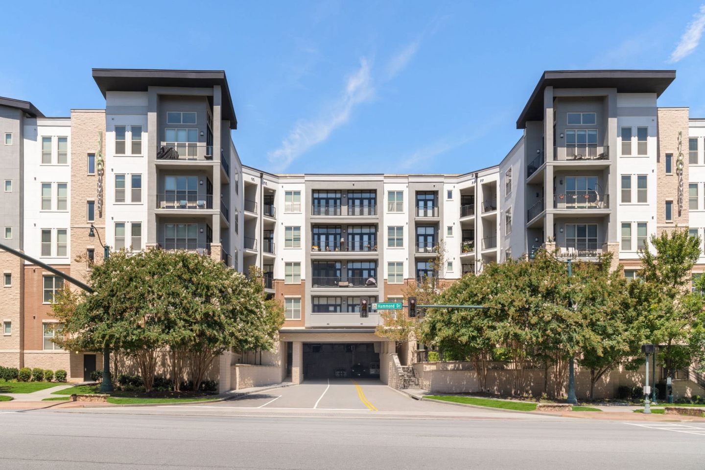 1160 Hammond Image 9