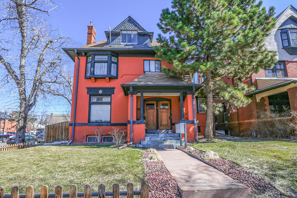 872 N Clarkson Image 10