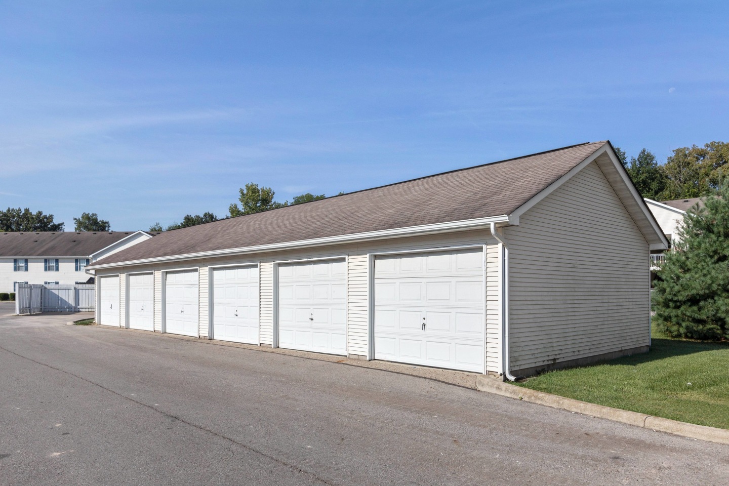 Collier Park Apartments Image 19