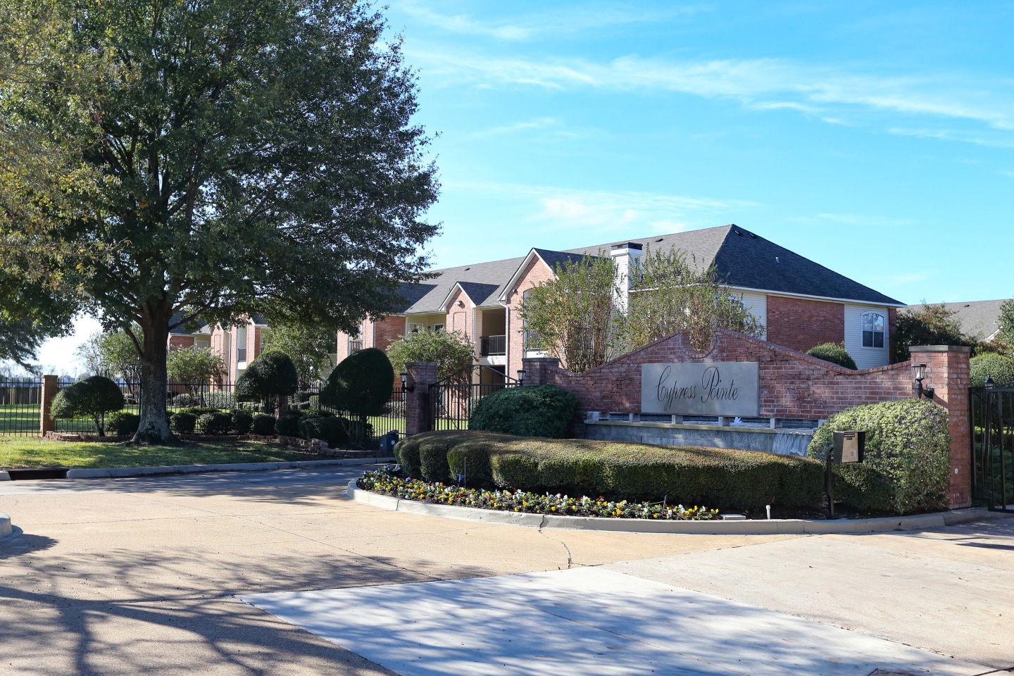 Cypress Pointe Image 1
