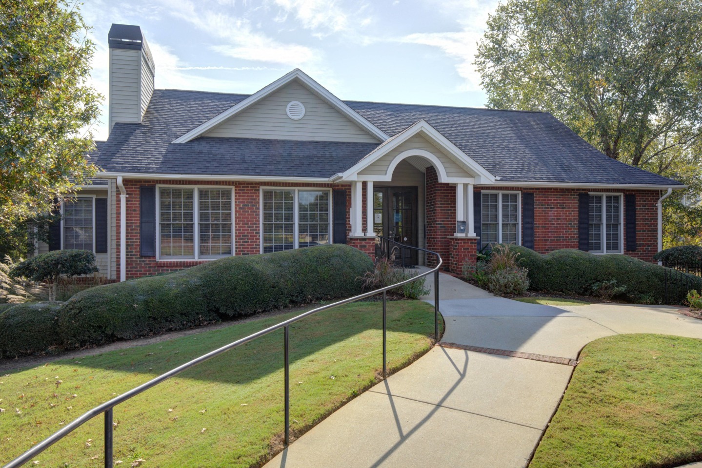 Arbors at Brookfield Apartments Image 27