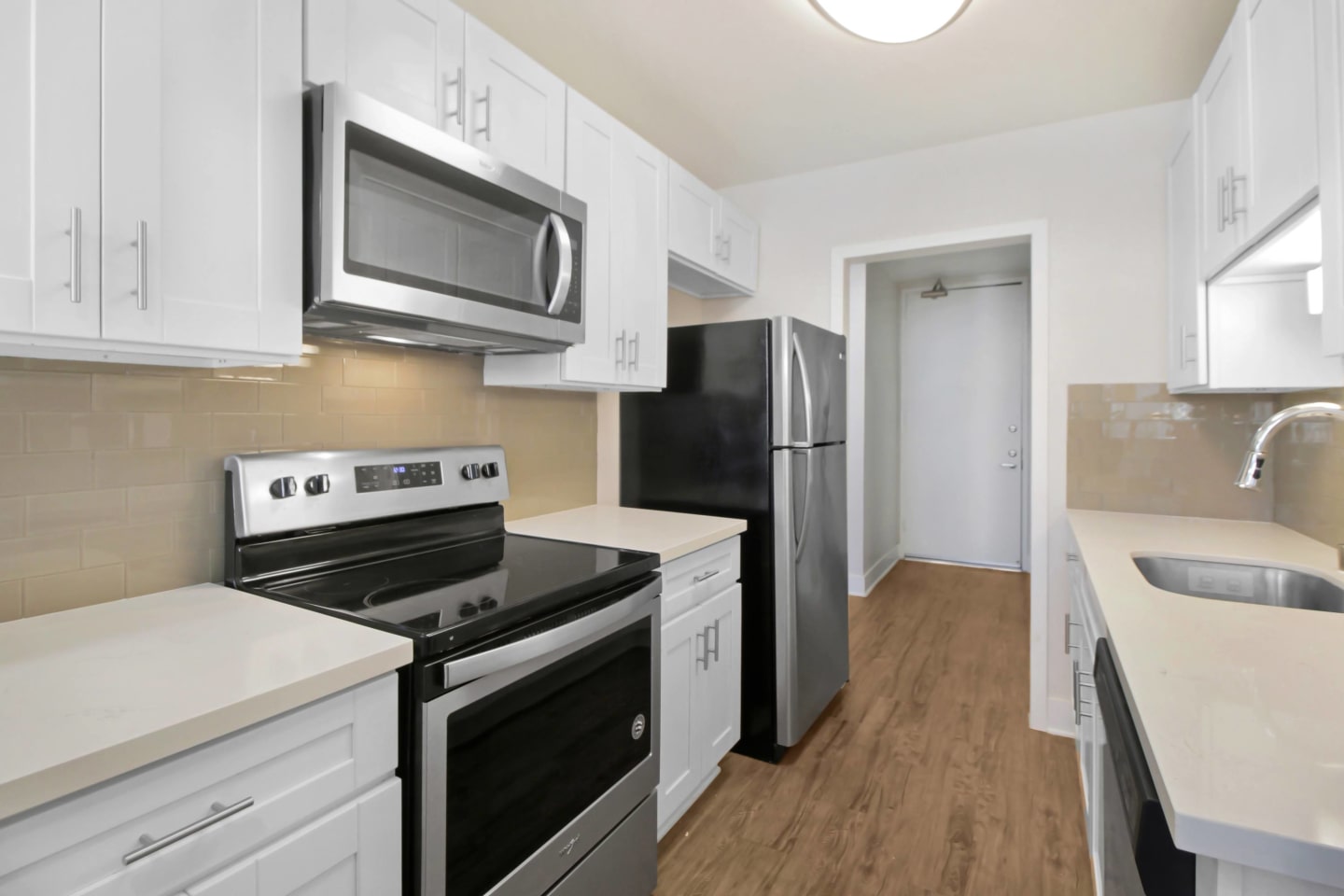 950 4th Street Image 4