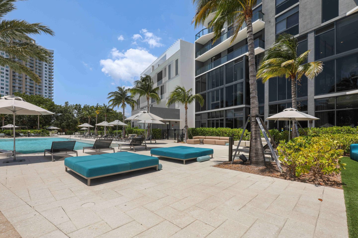 Slate Hallandale Beach Image 38