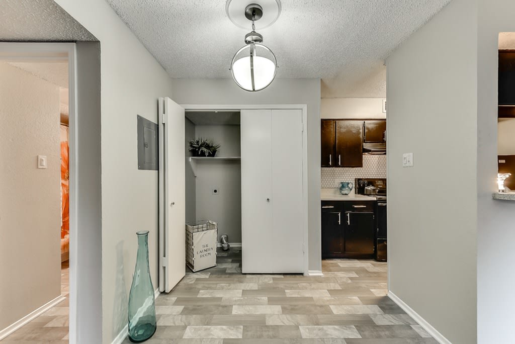Luna Apartments Image 17
