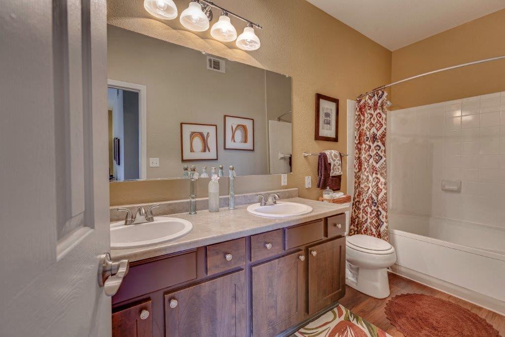 The Lodge at Willowcreek Image 47