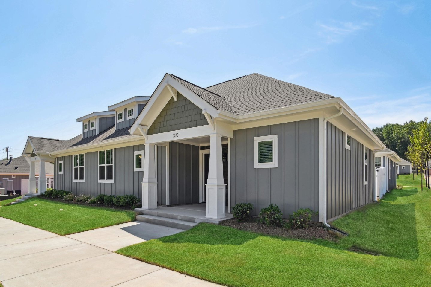 Zora University Townhomes Image 4