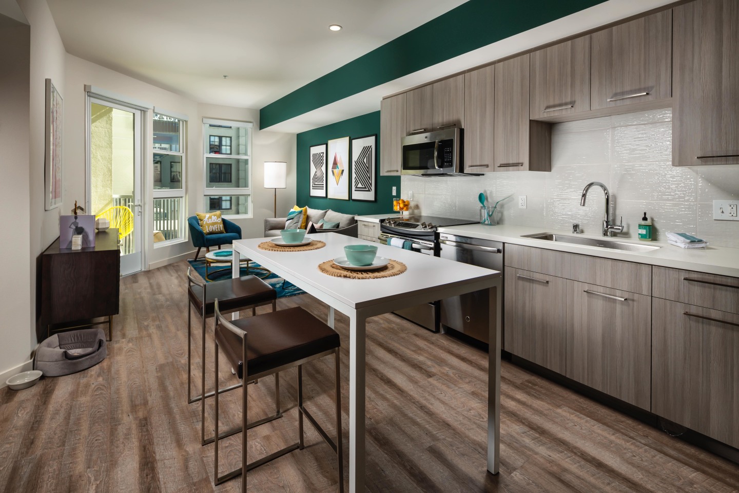 Topaz Apartments Image 4