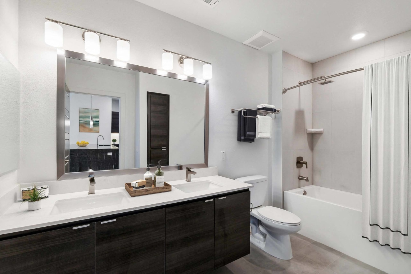The Scottsdale Grand Apartments Image 40