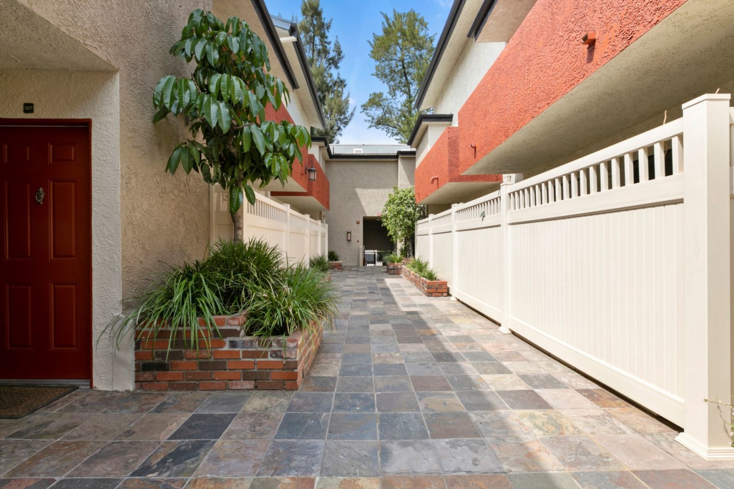 Brody Terrace Image 11