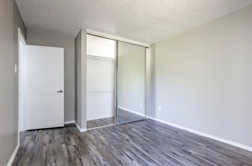 Creekwood Apartments Image 9