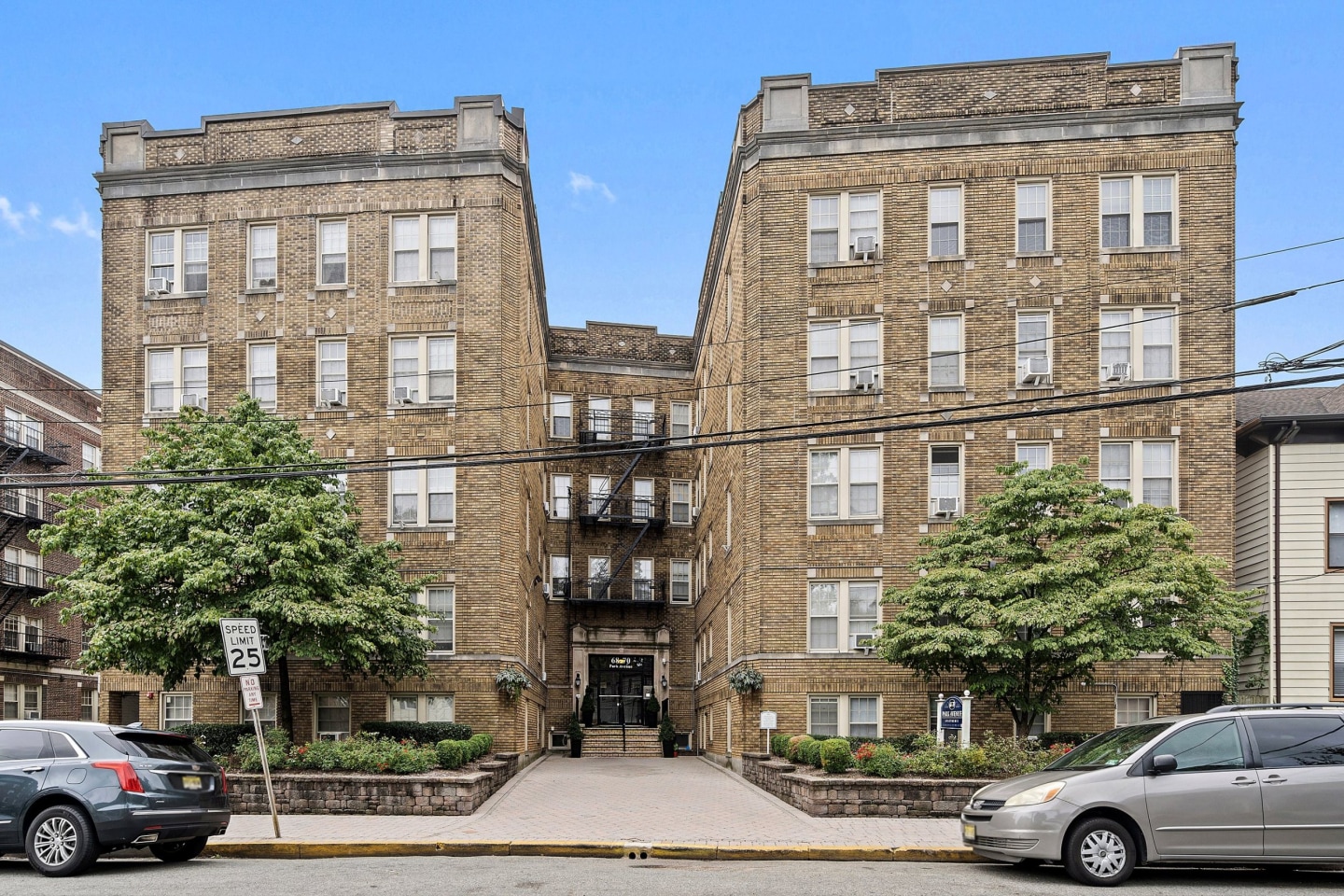 68-70 Park Avenue Apartments Image 14