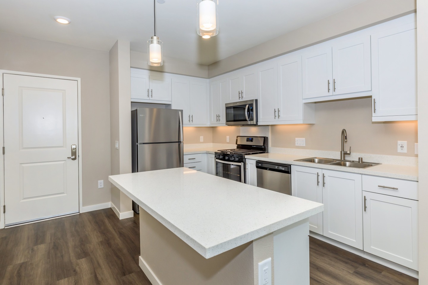 Los Alamitos Luxury Apartments Image 67