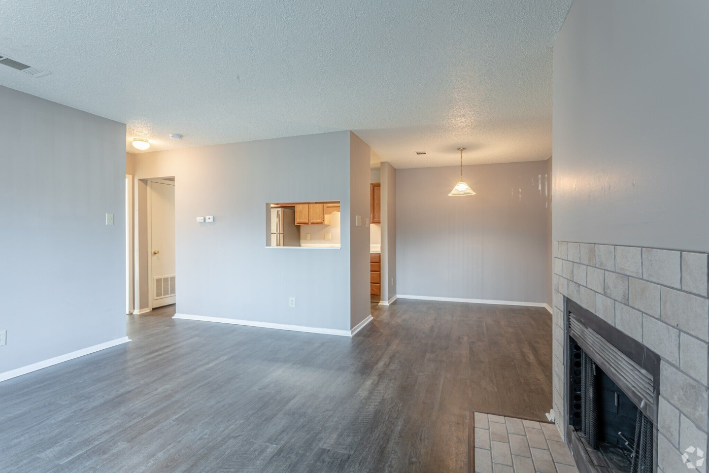 Foothills Apartments Image 1