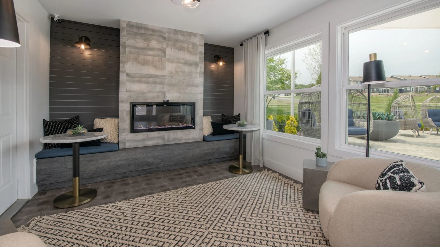 Emory Lakes Luxury Apartments Image 19