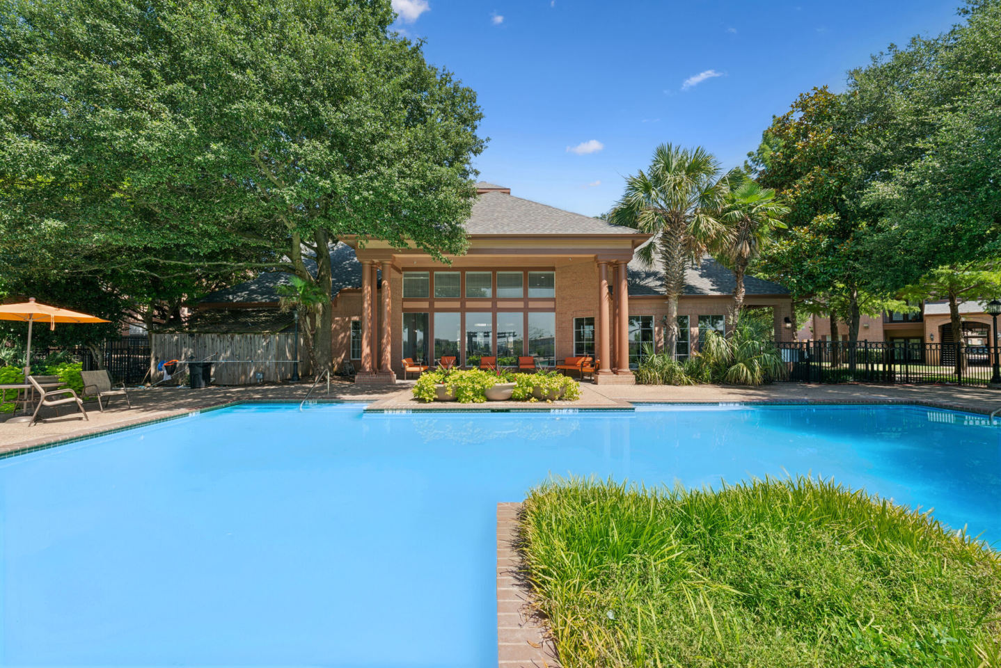 Blue Lake Villas II Image 7