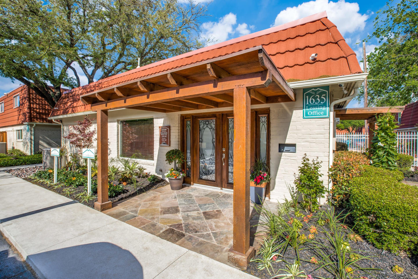 Tucasa Townhomes Image 9