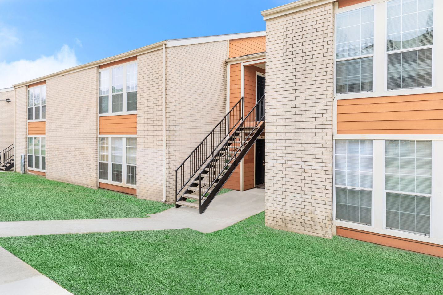 Hilltop Oaks Apartments Image 5