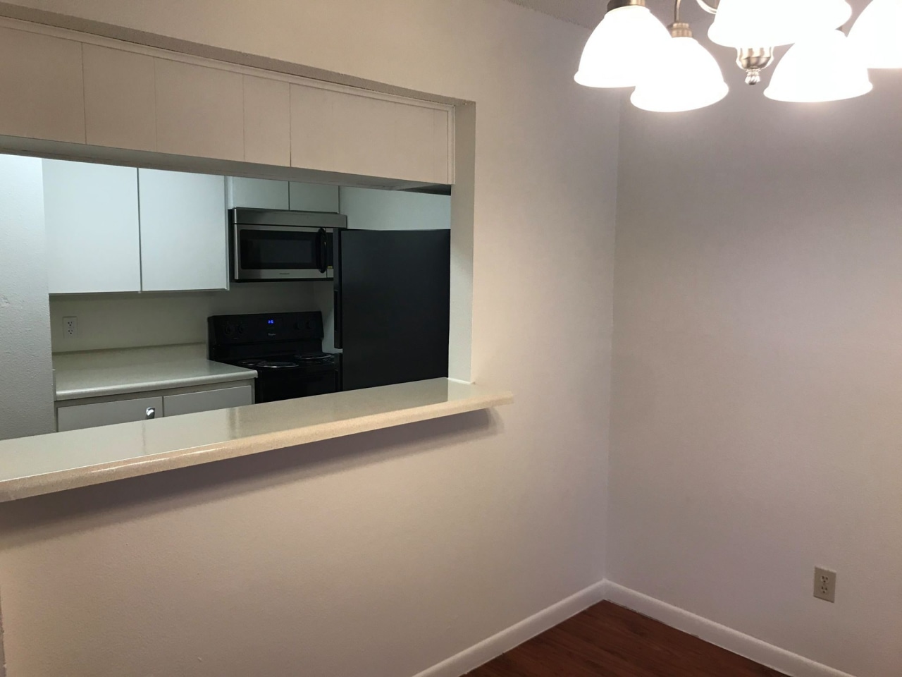 Duval Villa Apartments Image 2