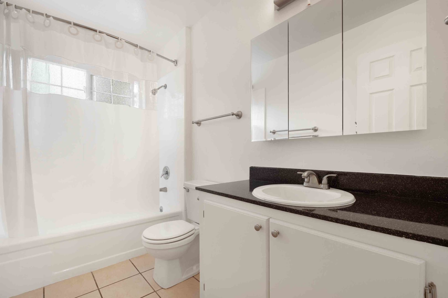 Fremont Manor Image 5