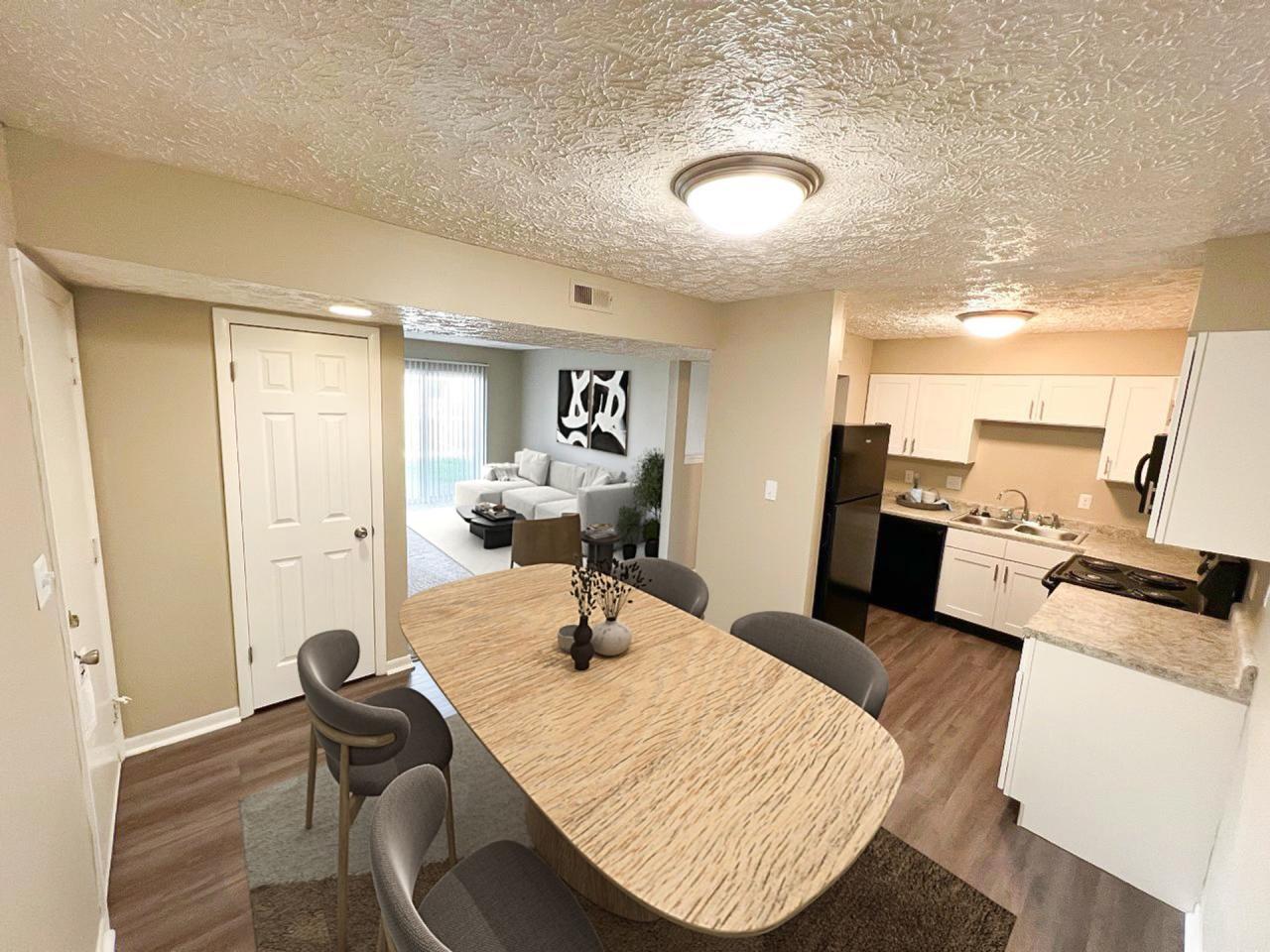 Cross Lakes Apartments Image 2