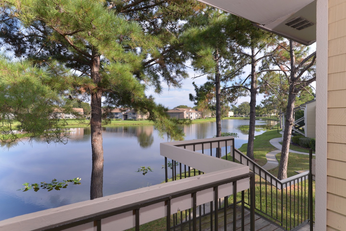 Grove at Deerwood Image 10